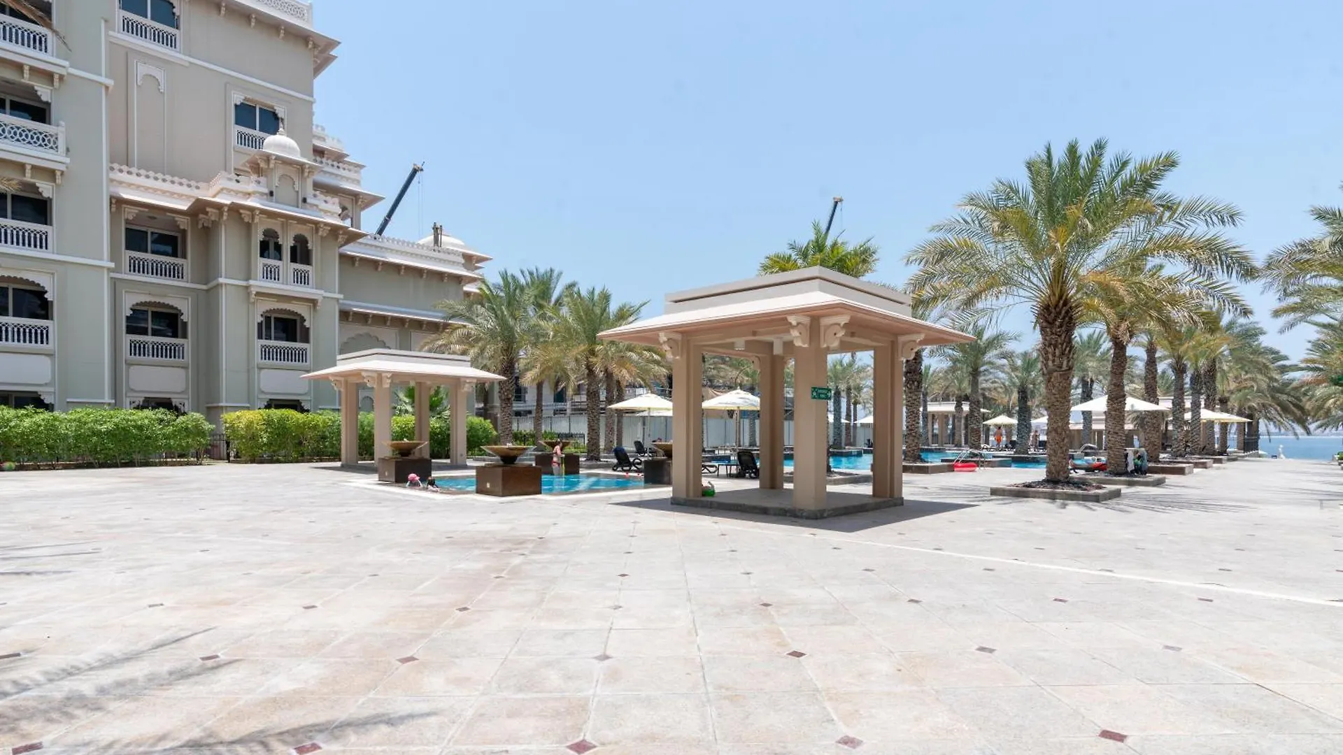 Apartment Samaya Holiday Homes - The Palm Modern 1B Apt With Beach Access Dubai